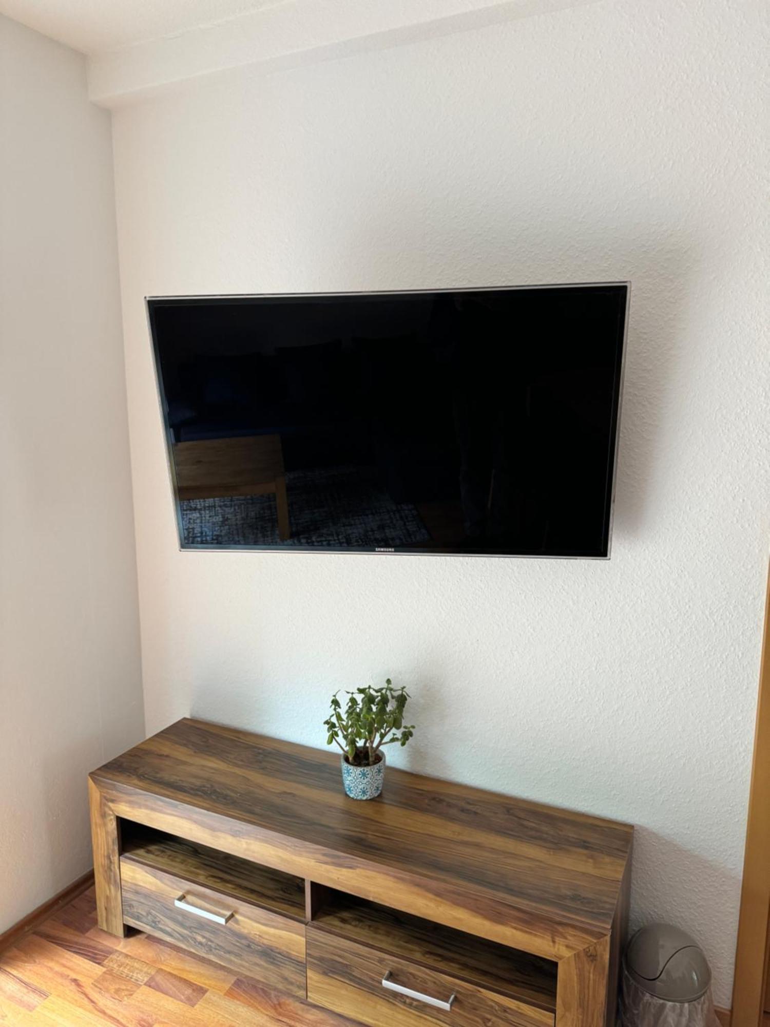 Schoene Eg Wohnung Mit Tv, Wlan Und Kueche - Maria Werne Экстерьер фото